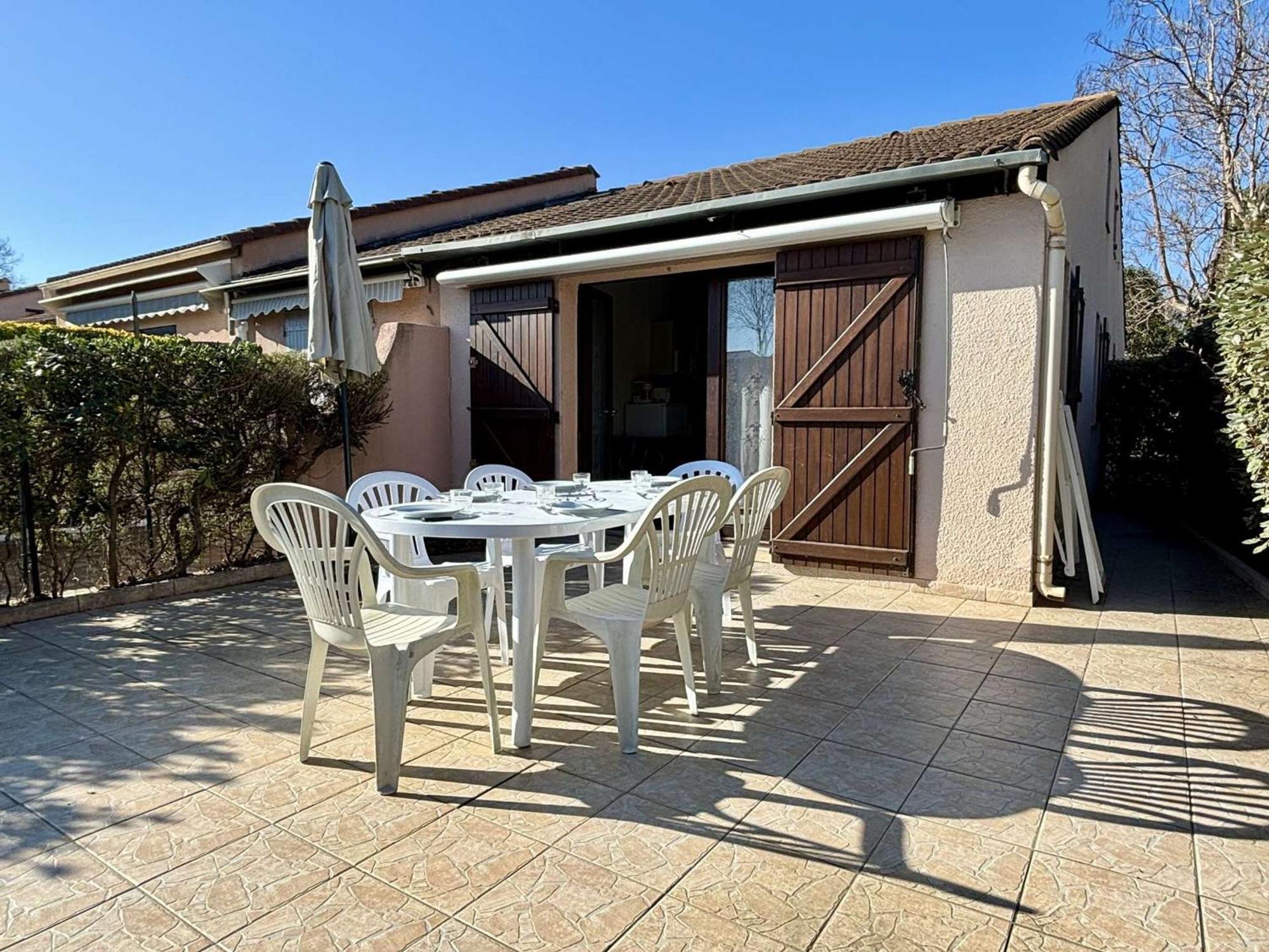 Maison 2 Pieces Avec Mezzanine, Piscine Et Parking Prives, 6 Couchages A 700M De La Plage - Argeles-Sur-Mer - Fr-1-225-74 Екстериор снимка