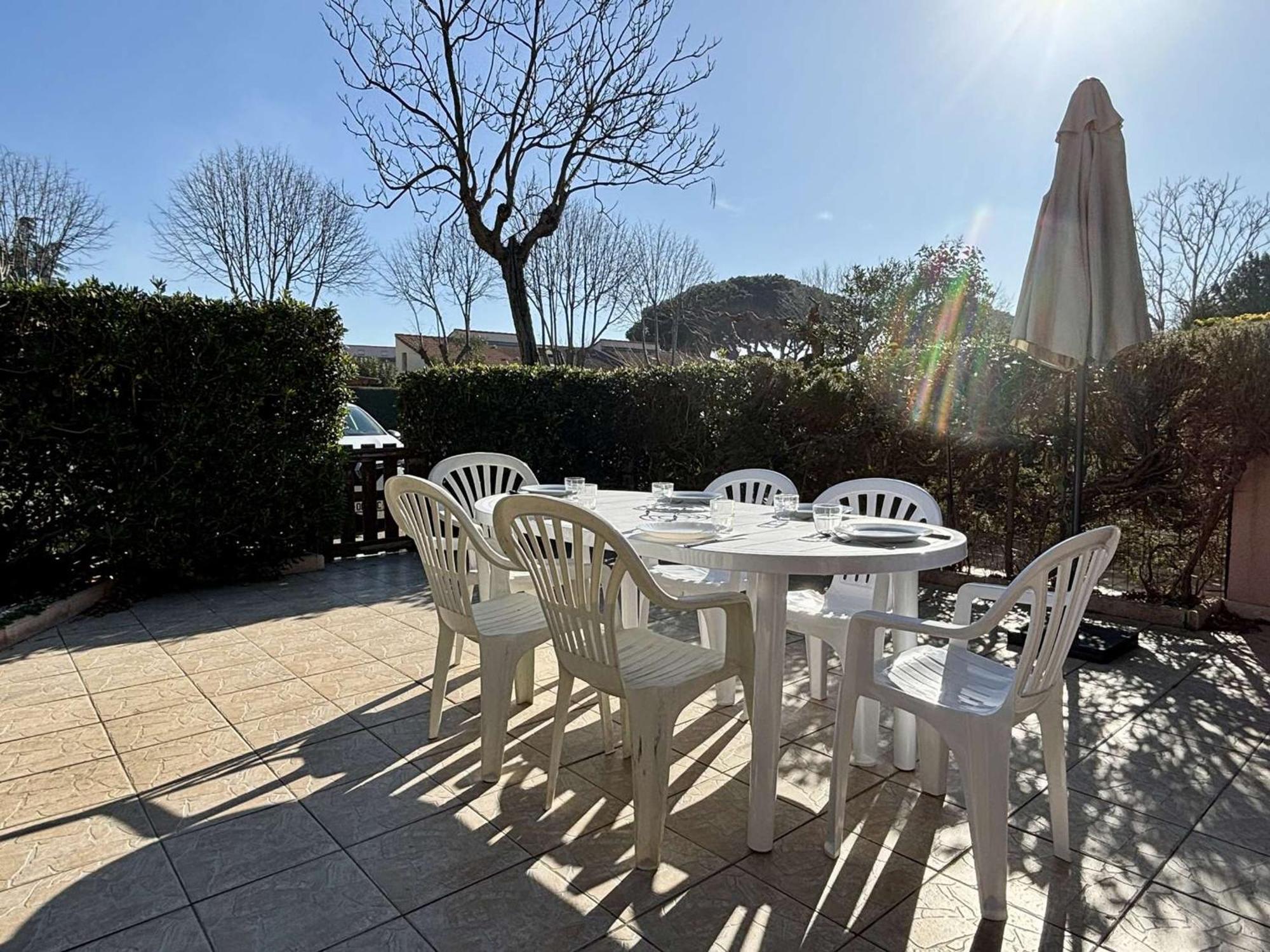 Maison 2 Pieces Avec Mezzanine, Piscine Et Parking Prives, 6 Couchages A 700M De La Plage - Argeles-Sur-Mer - Fr-1-225-74 Екстериор снимка